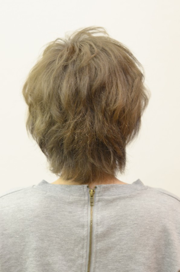 可愛さ広がる♪ベリーショートウルフヘアBack写真